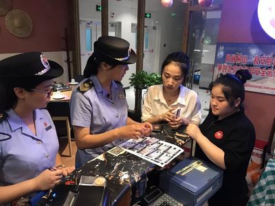 監(jiān)督執(zhí)法和宣傳培訓(xùn)“雙管齊下”，夏季食品安全有保障！